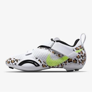 NEVER UNBOXED, NEVER WORN Nike SuperRep Cycle
Women's Indoor Cycling Shoes